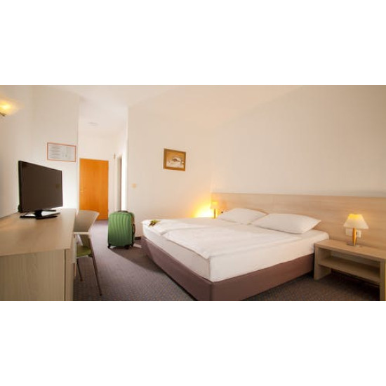 Hotel Vesna - Terme Topolšica - Aktiven paket razvajanja za pare in družine Hotel Vesna - Terme Topolšica - Aktiven paket razvajanja za pare in družine